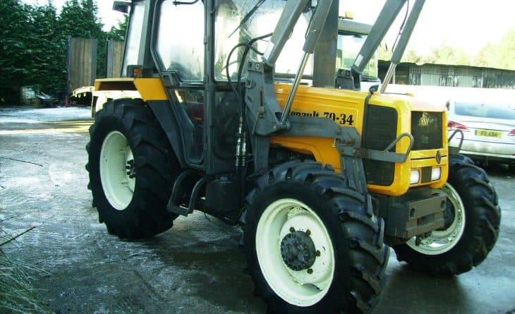 1991 Renault 70-34 PX 4wd 65hp c/w Facheux F3 Power loader, 7,795 hours, 1991, Very tidy outfit. SOLD
