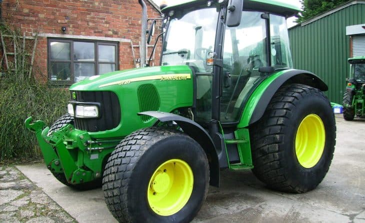 2007 John Deere 5720 4wd Power Quad, 40K, Air Con, Front linkage and PTO, Creep speed, 2007. SOLD