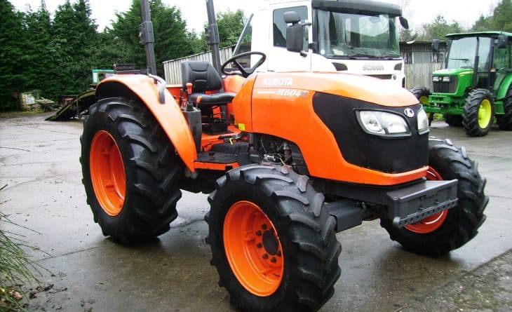 2008 Kubota M6040 4wd ROPS, Hydraulic Shuttle, 40 KPH, Creep speed, 726 Hours, Year 2008. SOLD