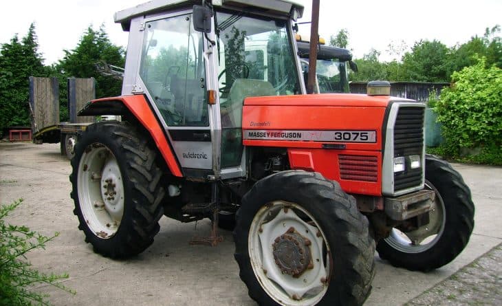 1994 1994 - Massey Ferguson 3075 4wd, Dynashift, 95hp 4 Cylinder Tractor. SOLD
