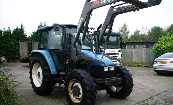1997 New Holland 6635 4wd Dual Command 24/12 Manual Shuttle, 85hp c/w MX75U Power Loader. SOLD
