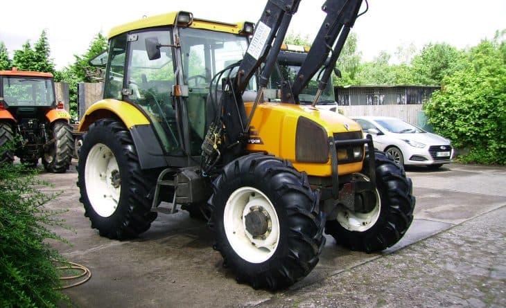 2000 Renault Cergos 350 4wd, c/w Quickie 3360 Power Loader, Very Tidy. SOLD